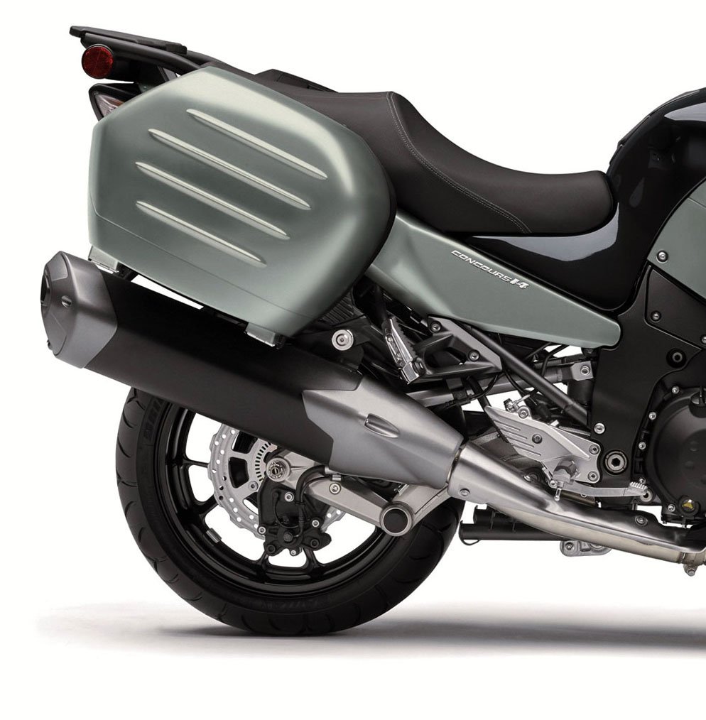 Kawasaki GTR1400 Slide 5