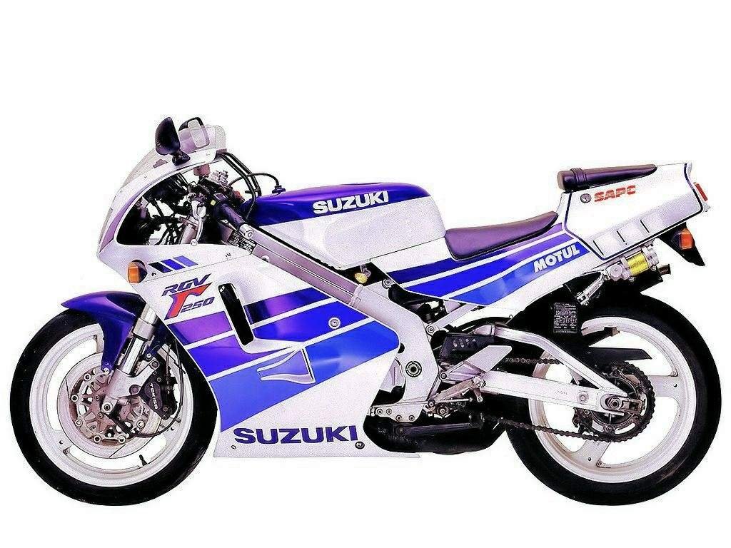 Suzuki RGV 250 Slide 3