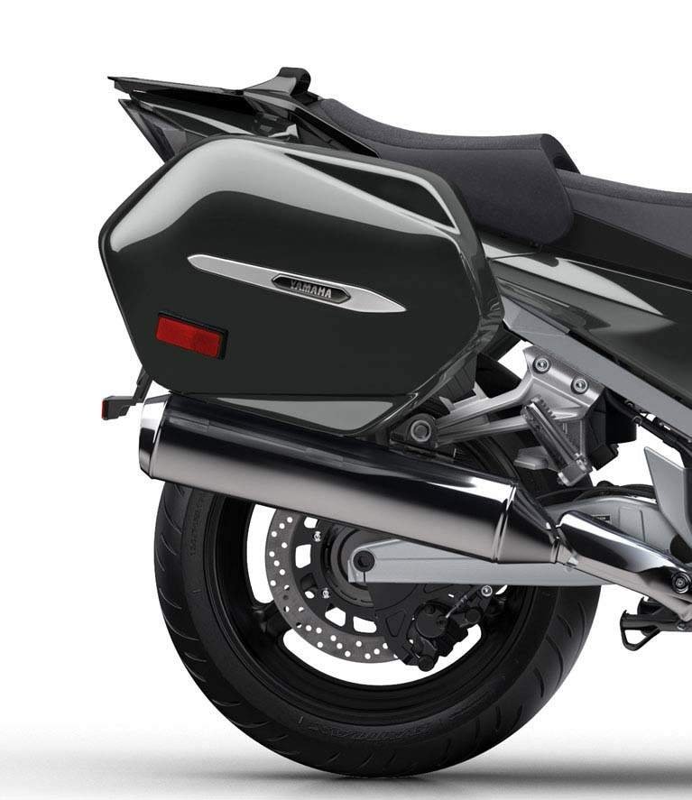 Yamaha FJR 1300A Slide 5