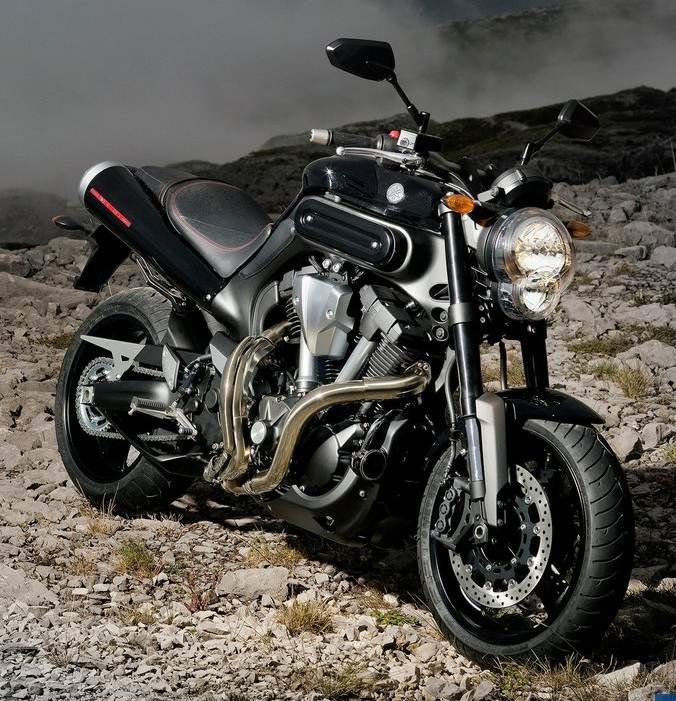 Yamaha MT-01 Slide 1