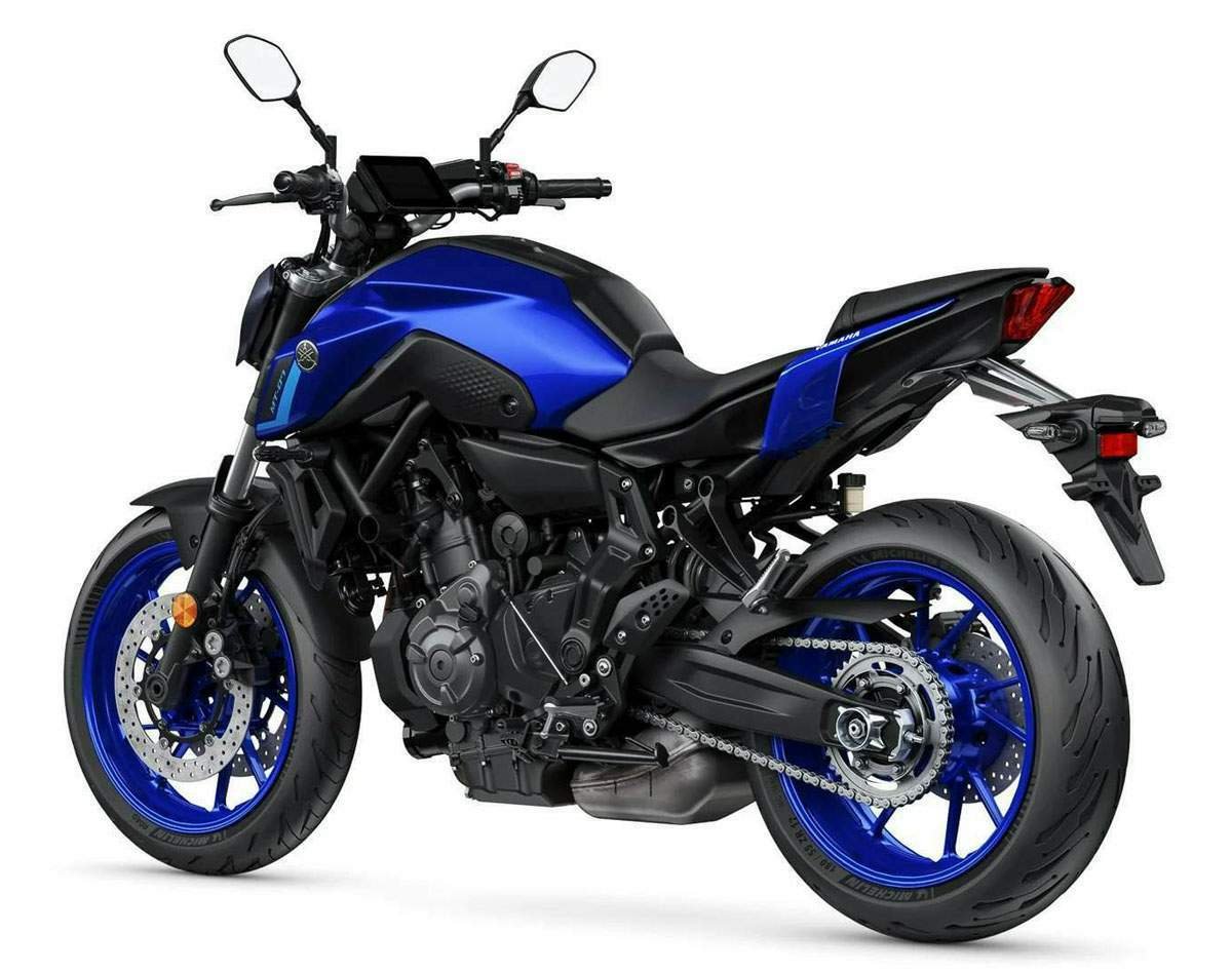 Yamaha MT-07 Slide 4