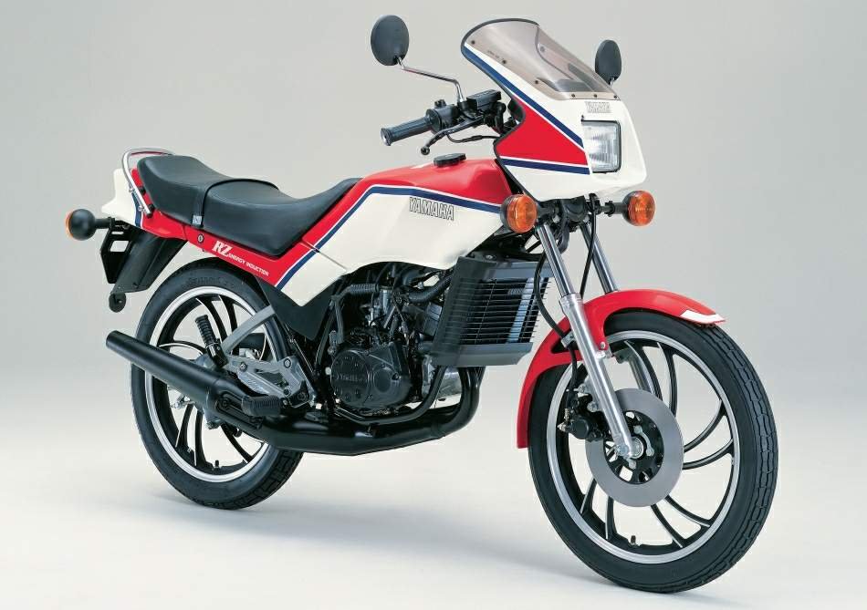 Yamaha RD 125 Slide 1