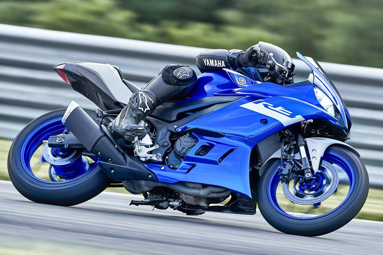 Yamaha YZF-R3 Slide 5